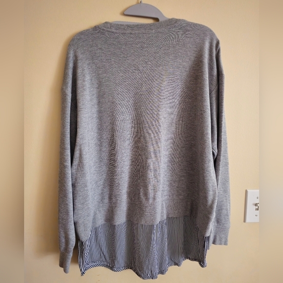 Tommy Hilfiger Women's Grey & Navy Monogrammed Pinstripe Sweatshirt Size Large - Picture 5 of 7